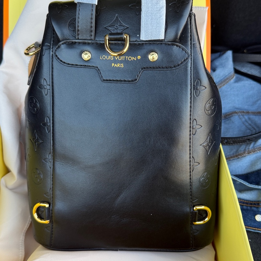 Coussin embossed backpack - Picture 3 of 7